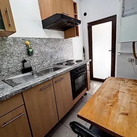Arka Nest Studio, Near Untold Festival Appartamento *